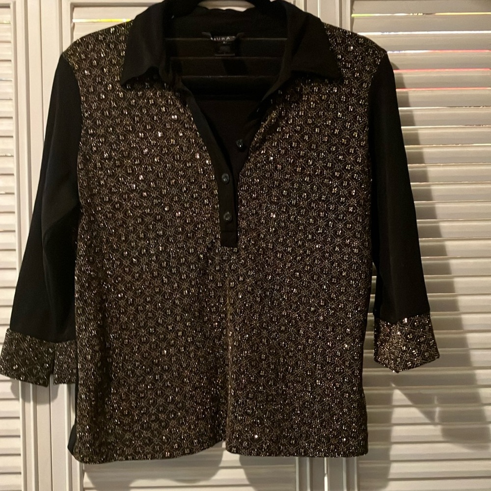 Sparkling Laura G top in very good condition. Very well made-I love many years❤️